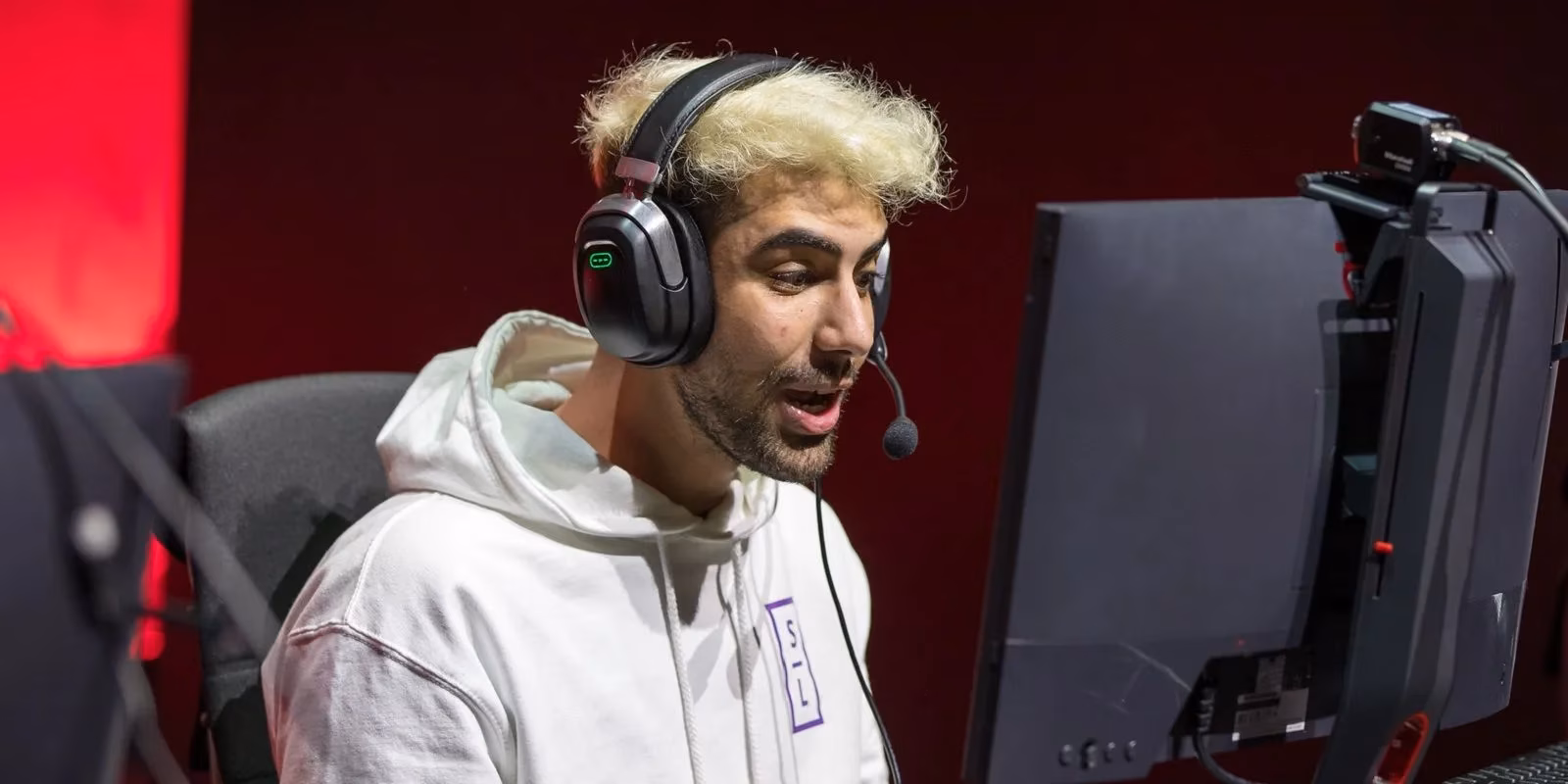 the-jlingz-esports-cinderella-story-apex-legends-unlikely-heroes-conquer-london-image-1